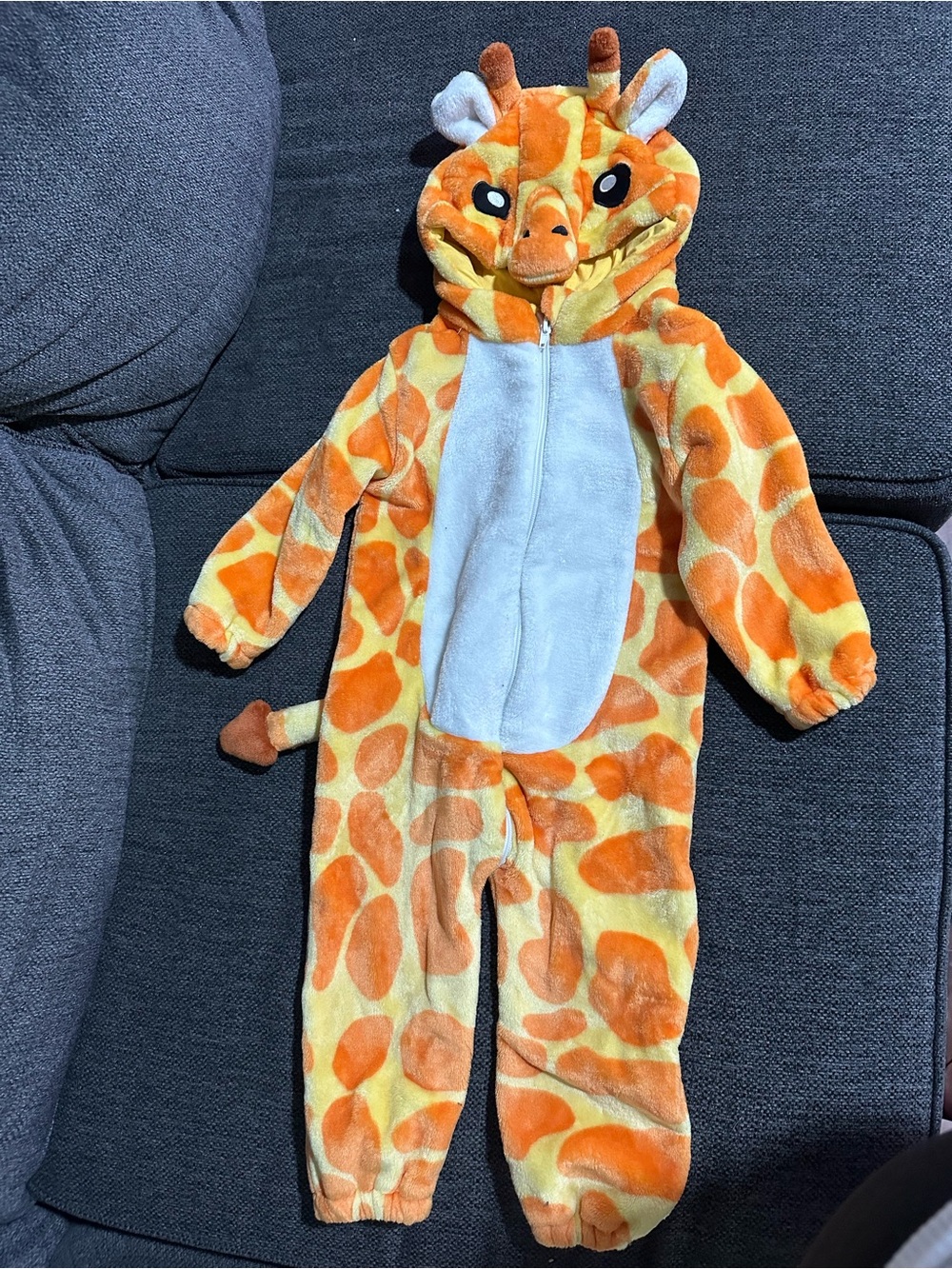 SHEIN Orange and Cream Giraffe Plush Hooded Kids Costume